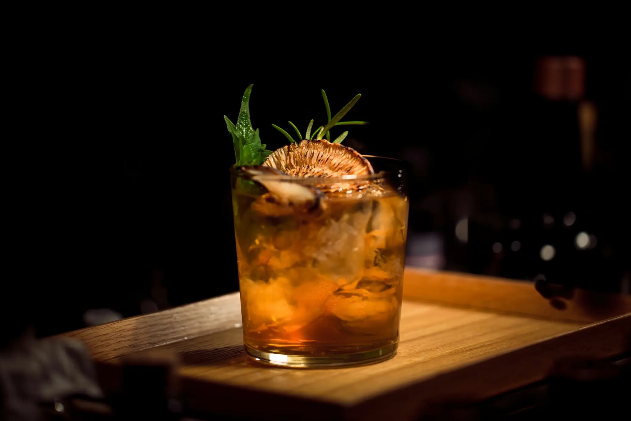 El rey de los clásicos: El arte detrás de nuestro Old Fashioned